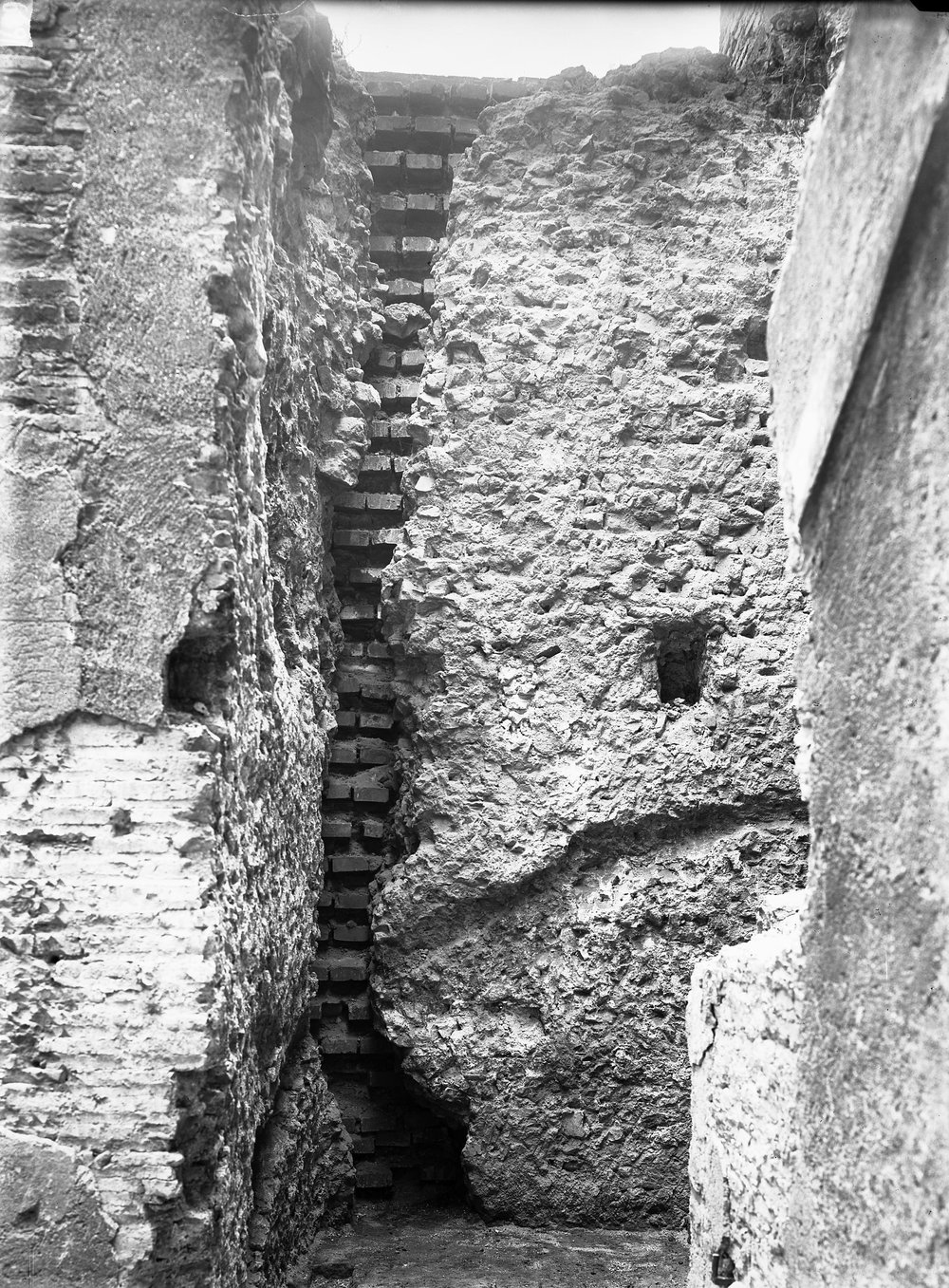 Lastra E 1609 - Curia.JPG