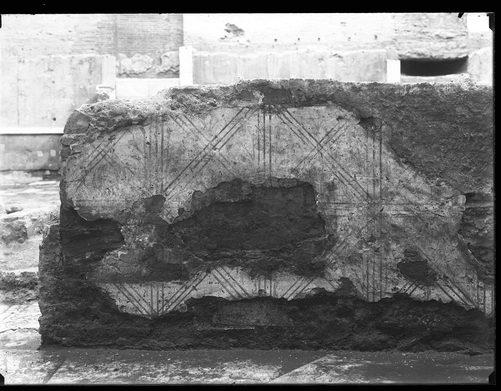 Lastra E1767 - Curia (pitture).JPG
