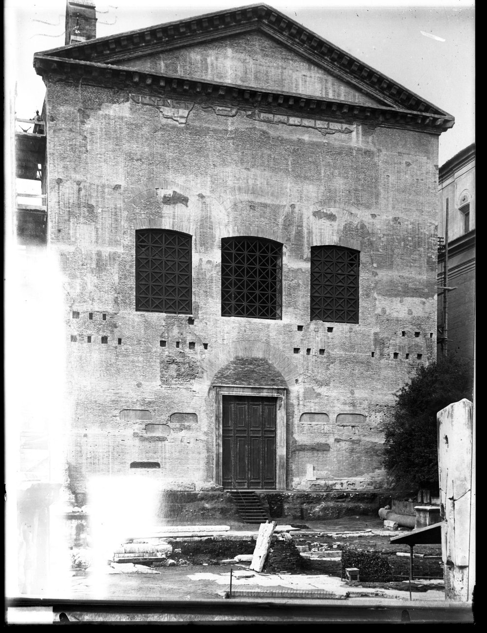 Lastra E2340 - Curia (Rest. Gab. Fot. Naz).JPG