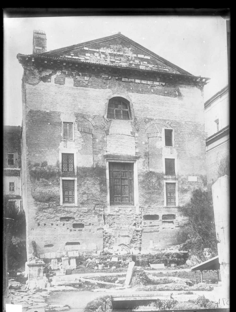 Lastra E2337 - Curia (Rest. Gab. Fot. Naz).JPG