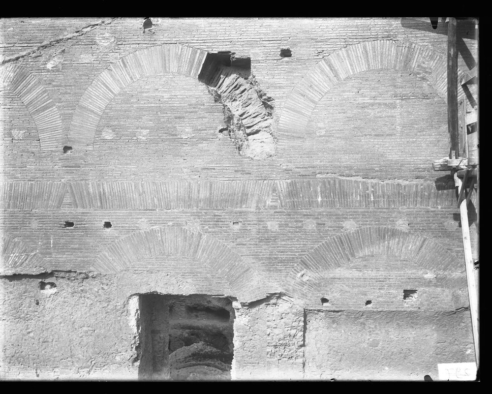 Lastra E-2329 Foro, atrio del palazzo imperiale, cd Tempio di Augusto.JPG