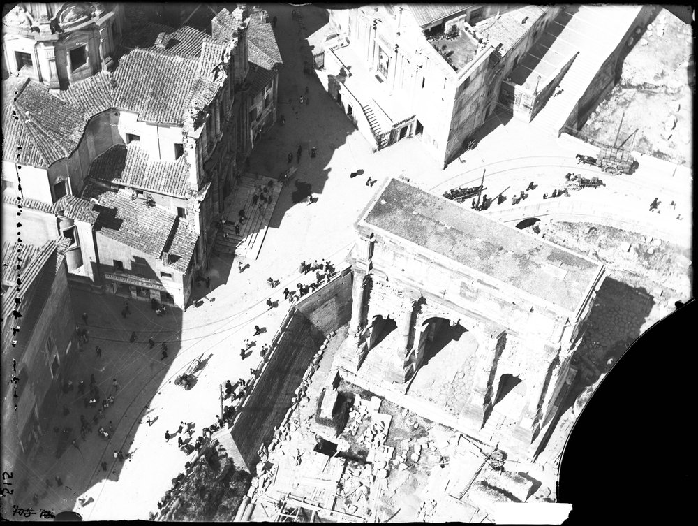 Arco S. Severo 515.jpg