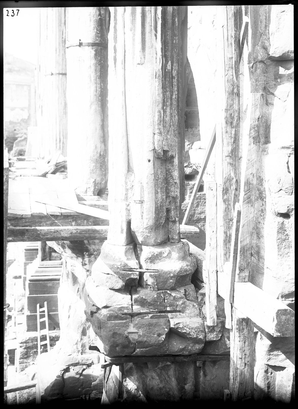 Arco S. Severo 237.jpg