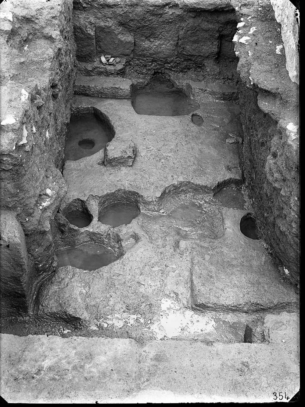 Lastra E354 - Tempio di Cesare.jpg