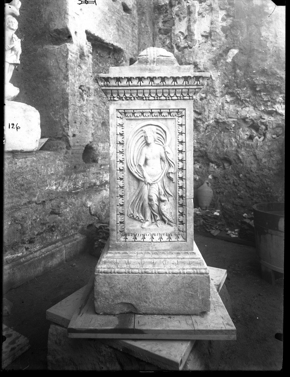 Lastra E126 - Sacrario Giuturna.tif