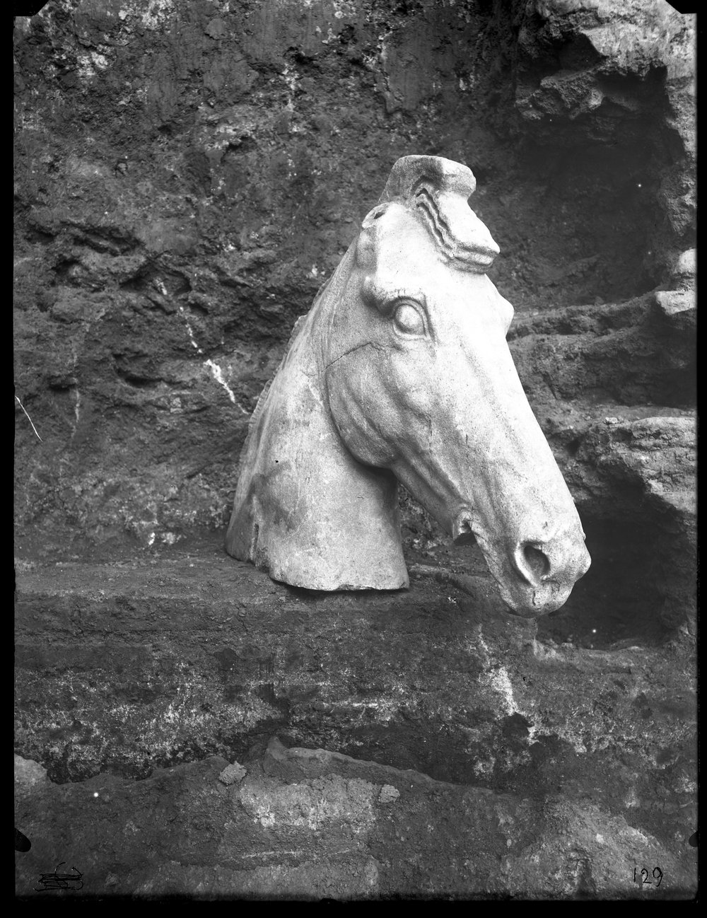 Lastra E129 - Sacrario Giuturna.tif