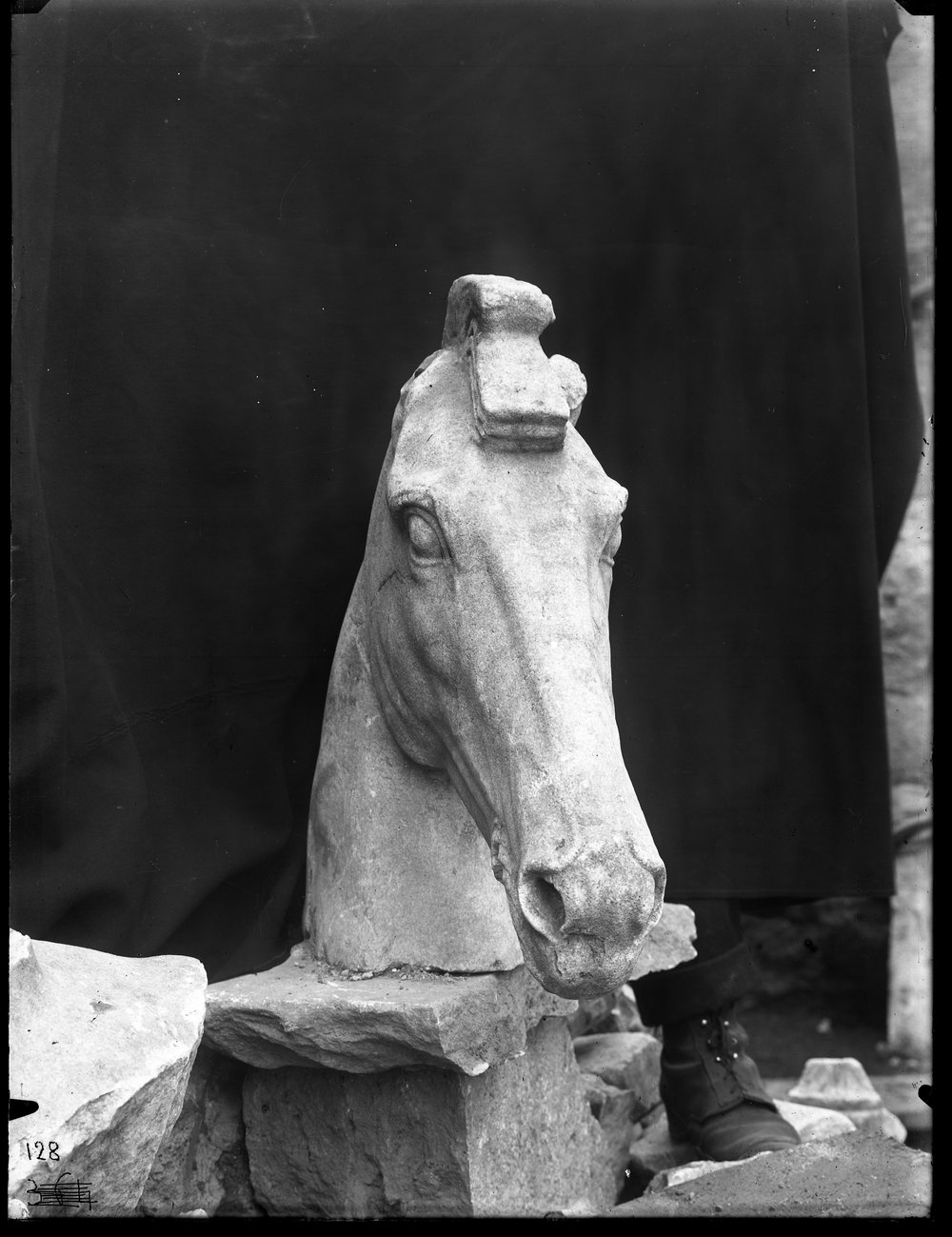 Lastra E128 - Sacrario Giuturna.tif