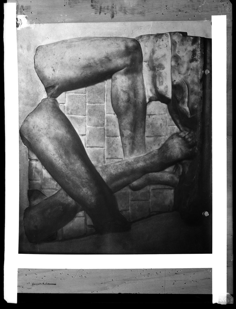Lastra E 2453, Frammento del rilievo del Palatino, ora nel British Museum.tif