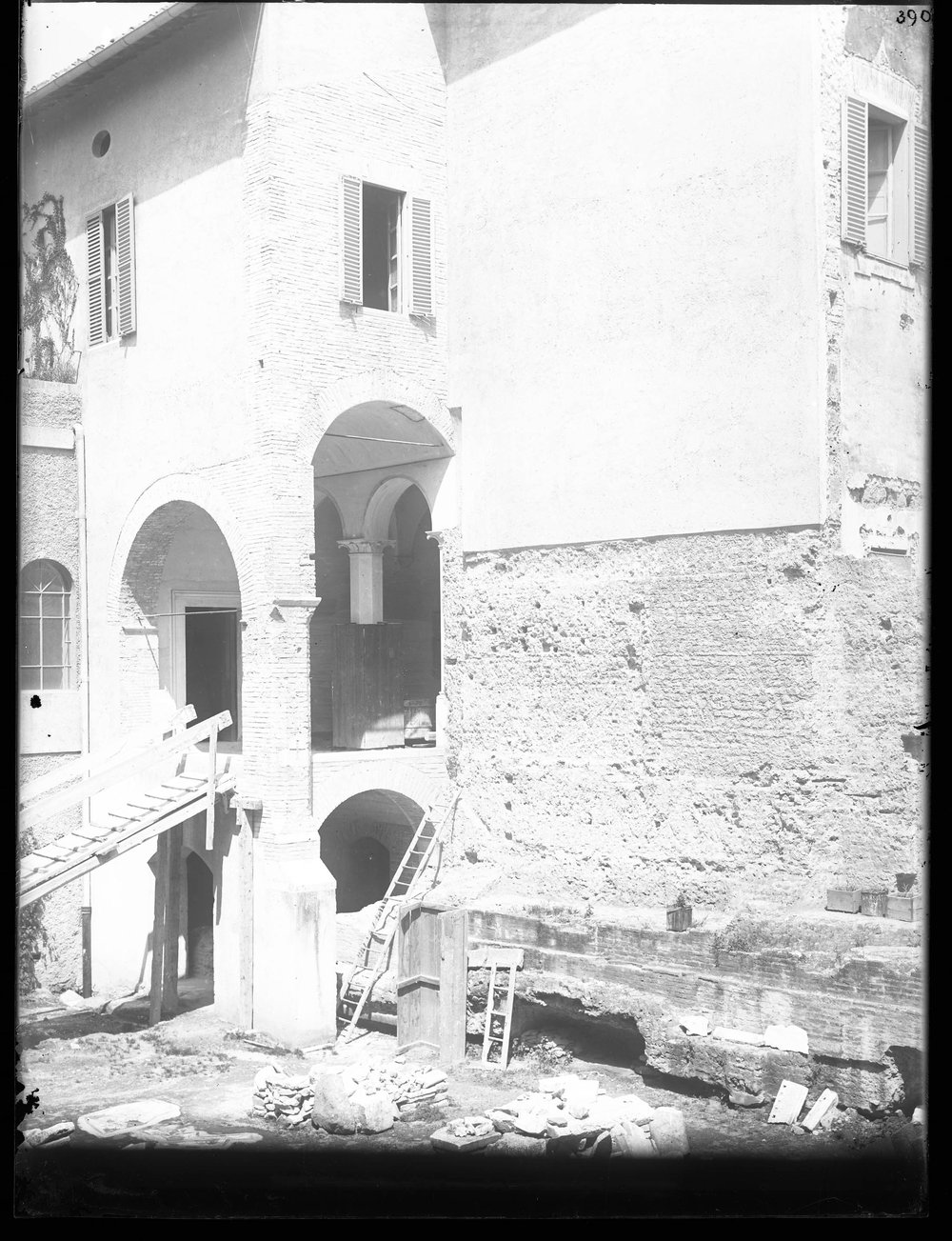 Lastra E390 - Ex convento di S.Francesca Romana.jpg