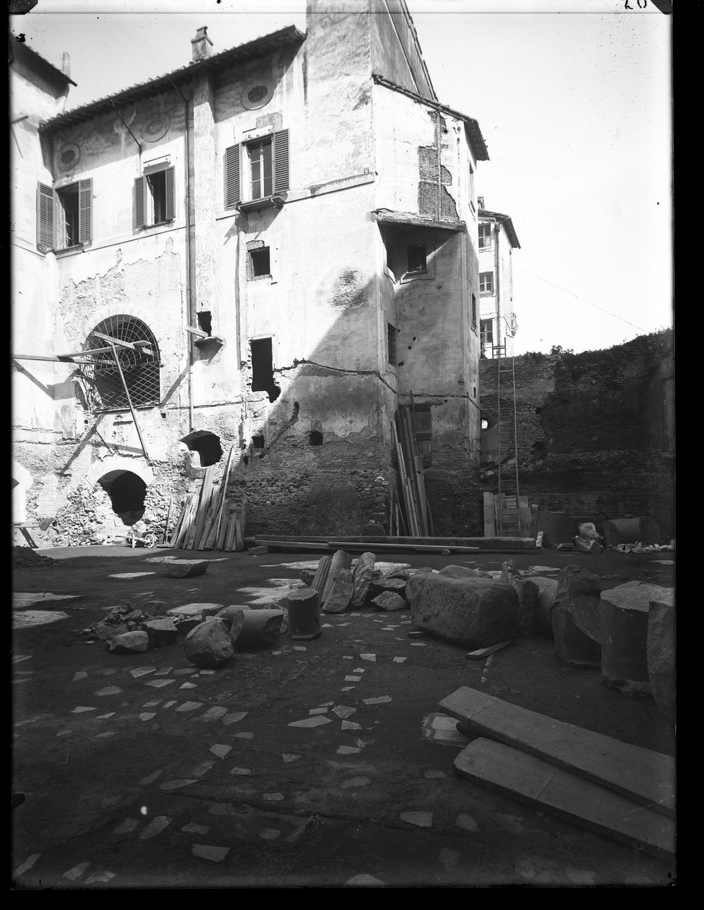Lastra E20 - Ex convento di S. Francesca Romana.JPG