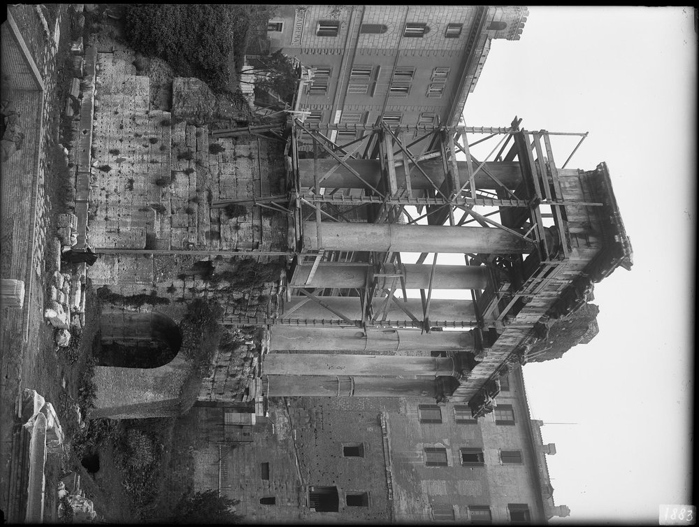Lastra E1883 Tempio di Saturno.JPG
