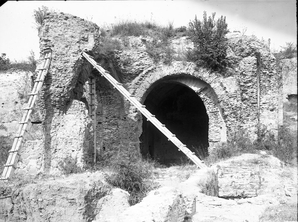 Lastra E 2145 - Palatino (3° Via dei Trionfi).tif