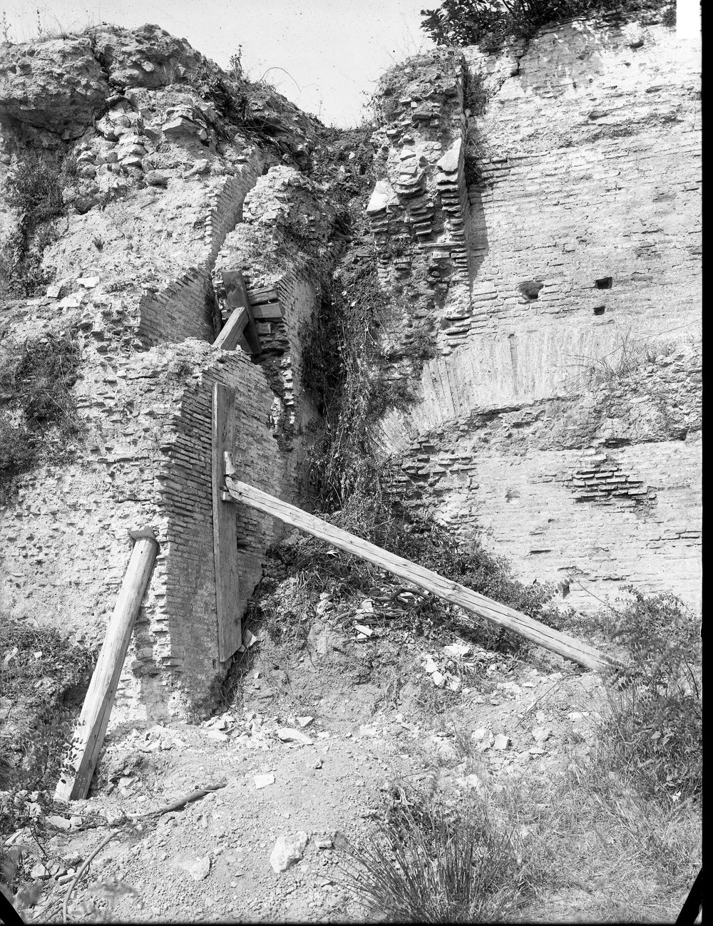 L. E 2142 - Pal. (3° Via dei Trionfi)-asf011847.JPG