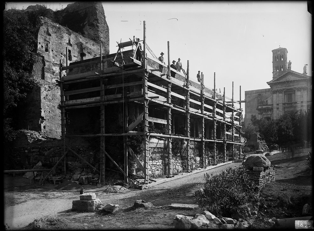 Lastra E1899 Loggia Medievale.tif