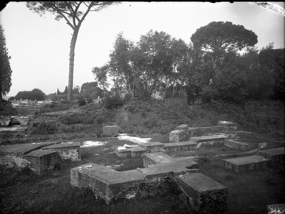 Lastra E-811 domus augustana.tif