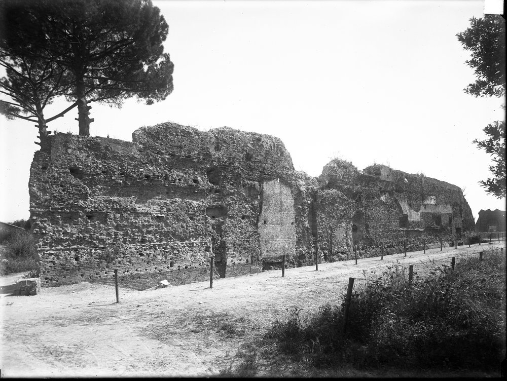 Lastra E-895 domus augustana.tif