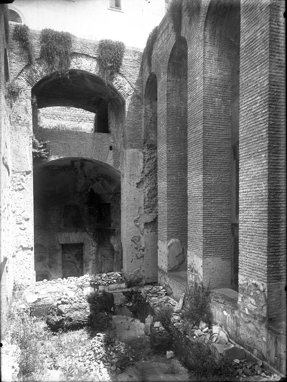 Lastra E-850 domus augustana.tif
