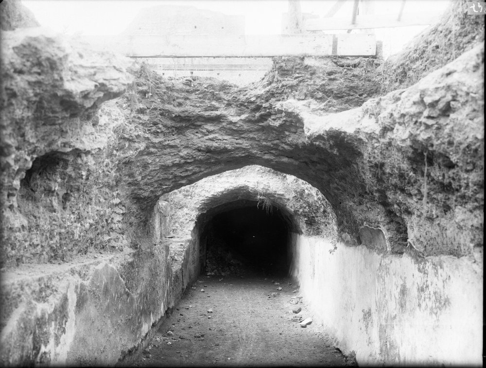 Lastra E-847 domus augustana.tif