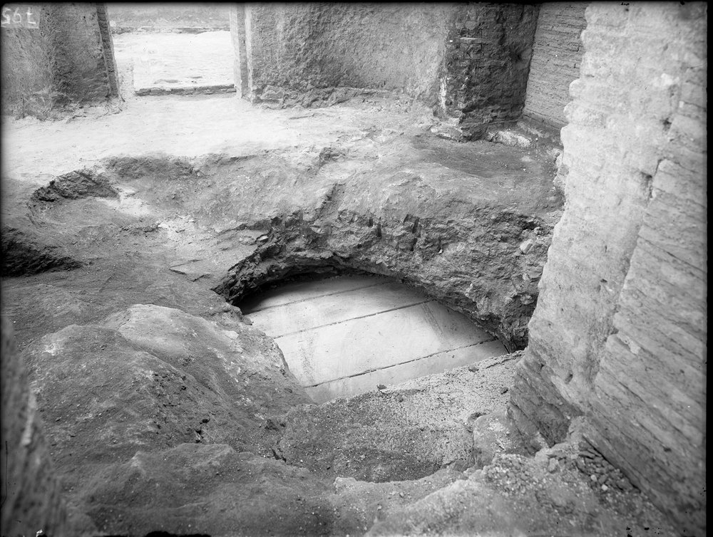 Lastra E-795 domus augustana.tif