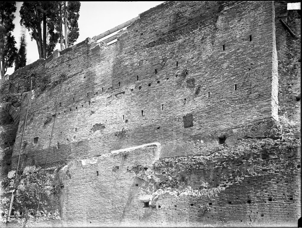 Lastra E-907 domus augustana.tif