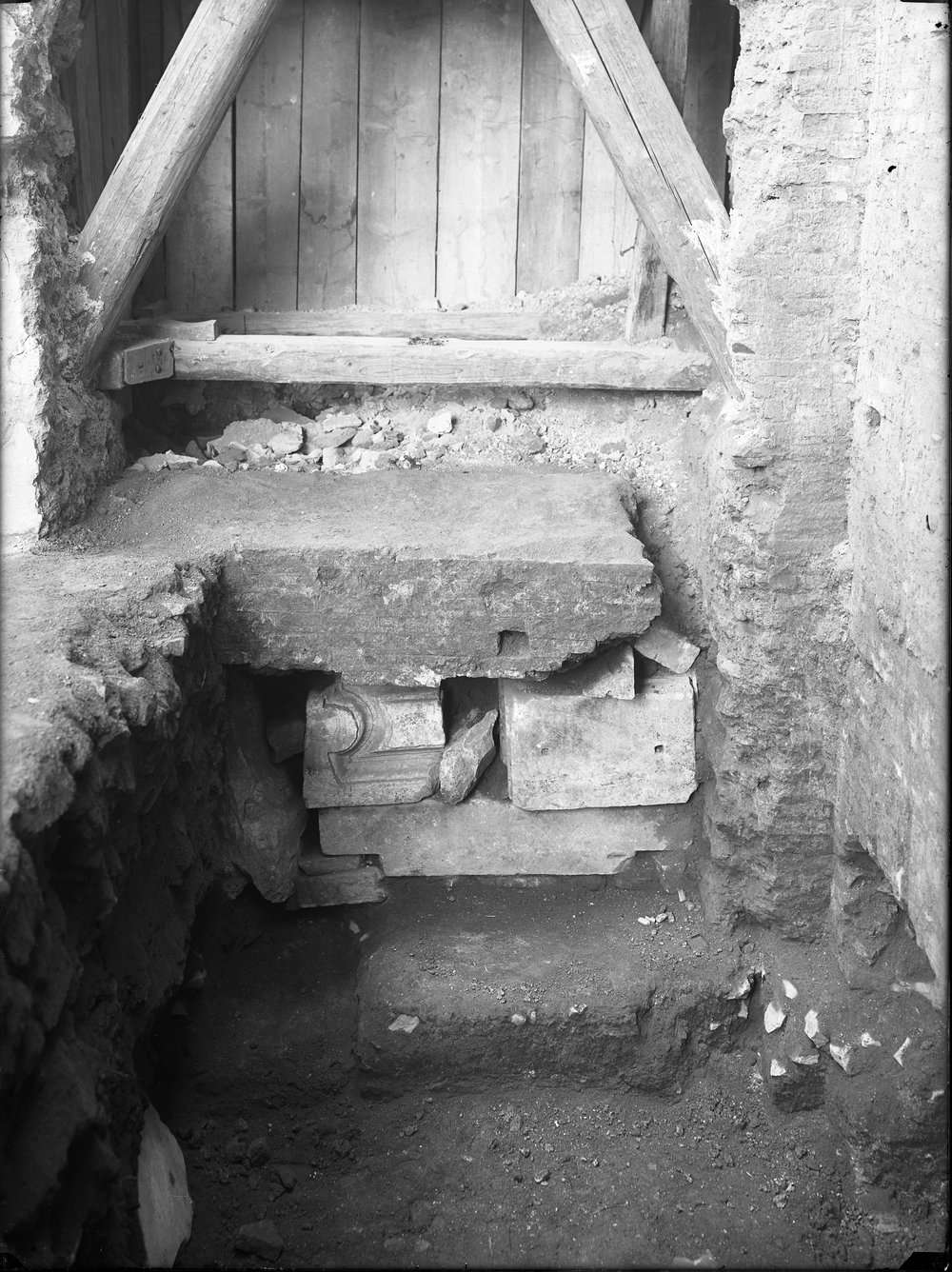 Lastra E-727, Domus Augustana.tif
