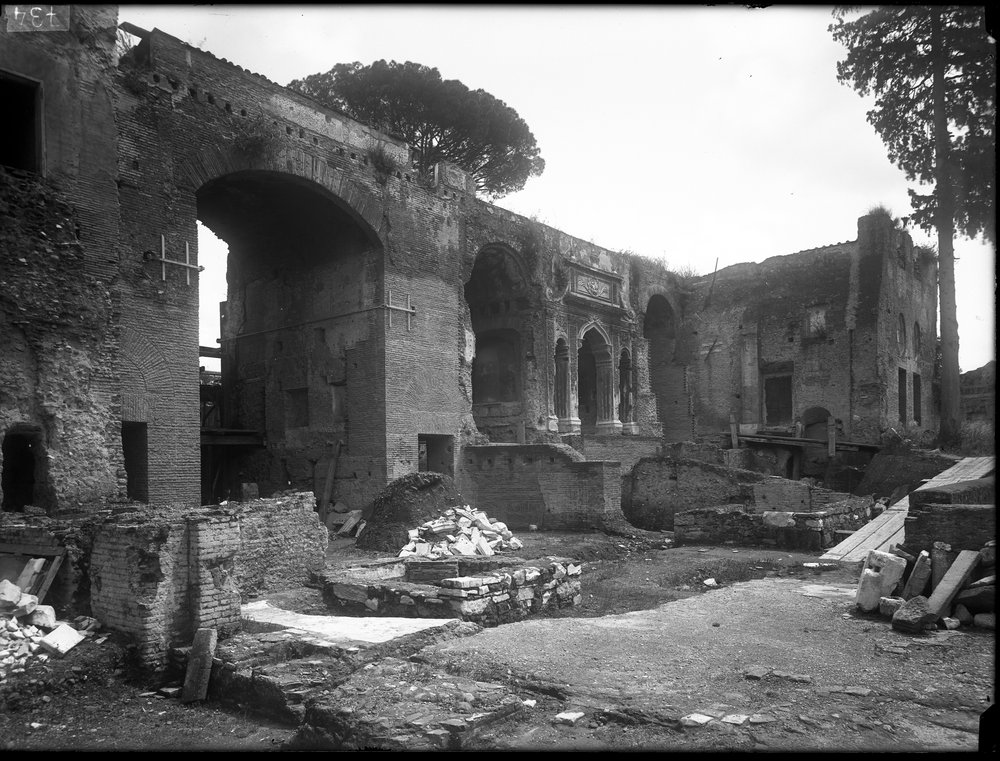 Lastra E-734, Domus Augustana.tif