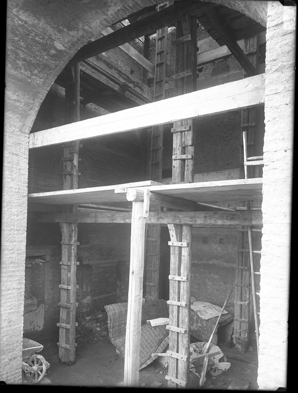 Lastra E-730, Domus Augustana.tif
