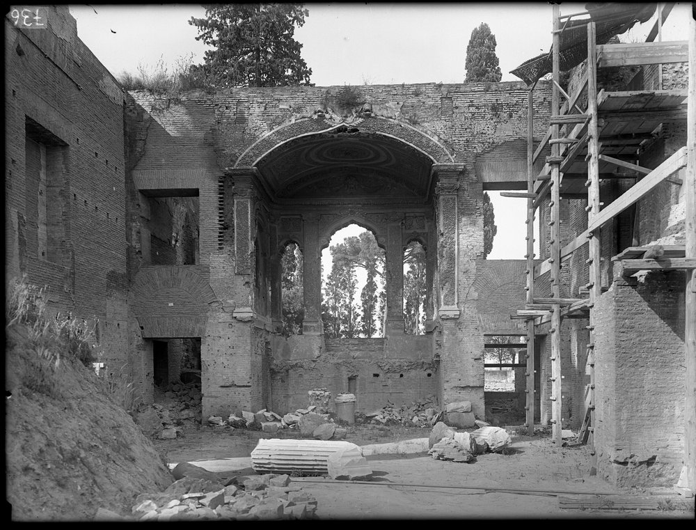 Lastra E-736 Domus Augustana.tif