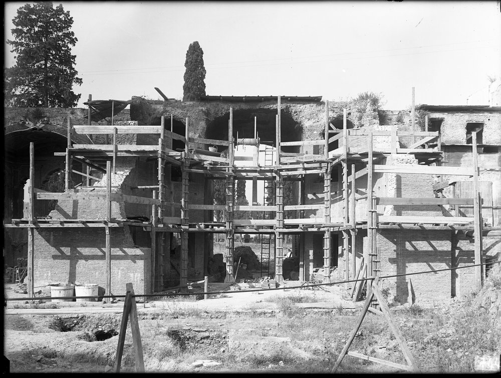 Lastra E-744, Domus Augustana.tif