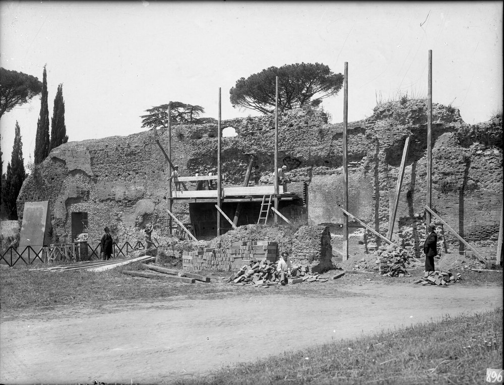 Lastra E-896 domus augustana.tif