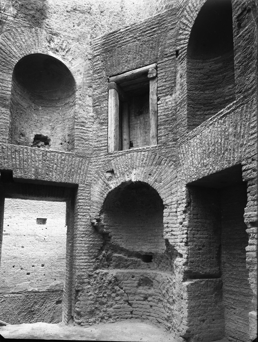 Lastra E-800 domus augustana.tif