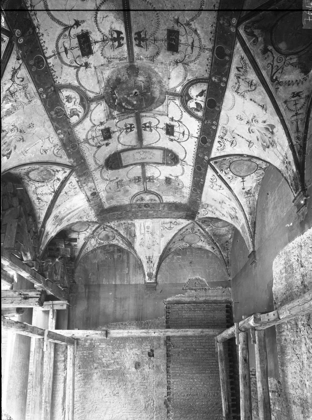 Lastra E-764 Domus Agustana.tif