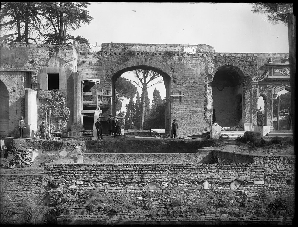 Lastra E-735, Domus Augustana.tif