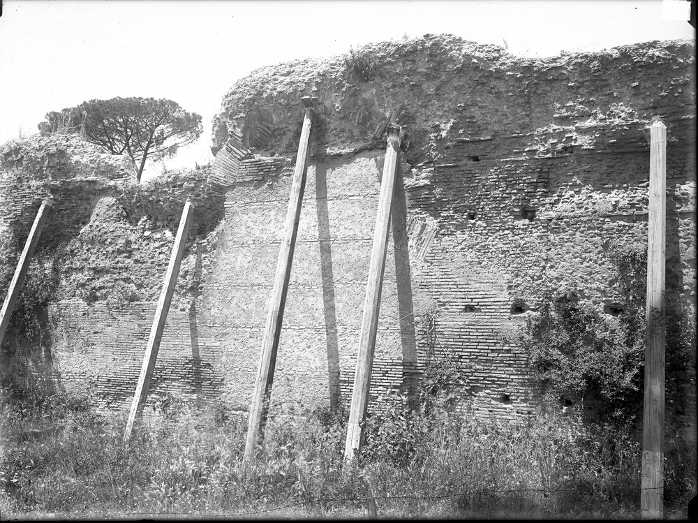Lastra E-897 domus augustana.tif