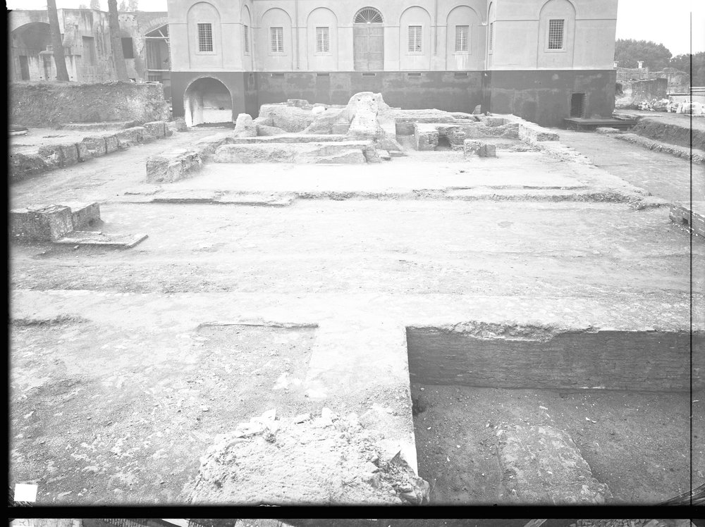 Lastra E-1035 - domus agustana.tif