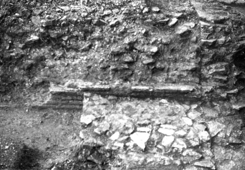 001472 - restauro - Particolare del muro severiano