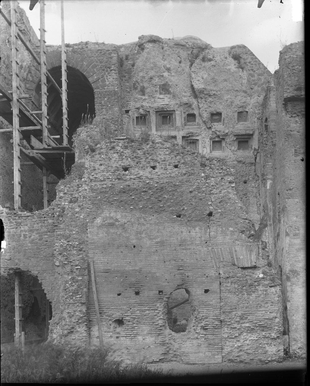 Lastra E 2131 - S.P. - Palco Imperiale.tif