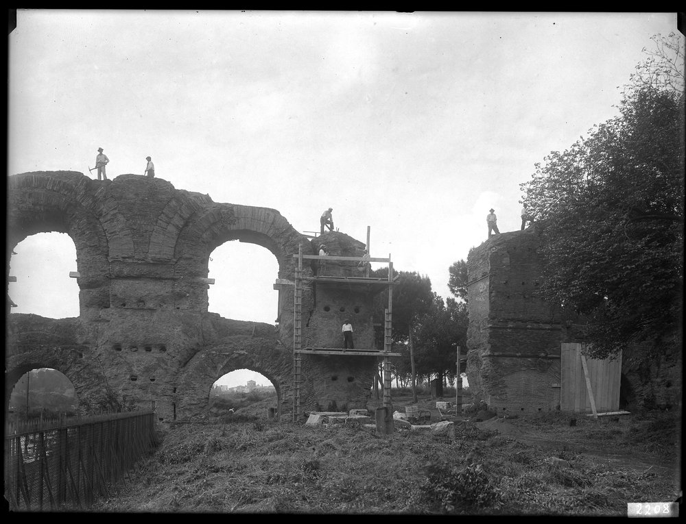 Lastra E2208 - Palatino - Acquedotto.tif