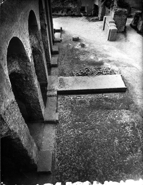 001488 - restauro - Zona davanti alle arcate