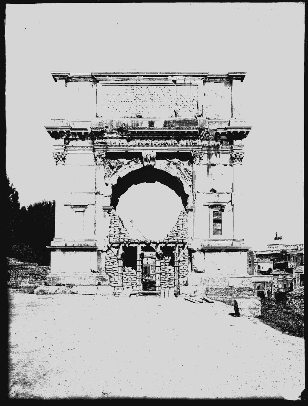 L.E 2428, Prot. antiaerea al Foro Romano-asf011915.jpg