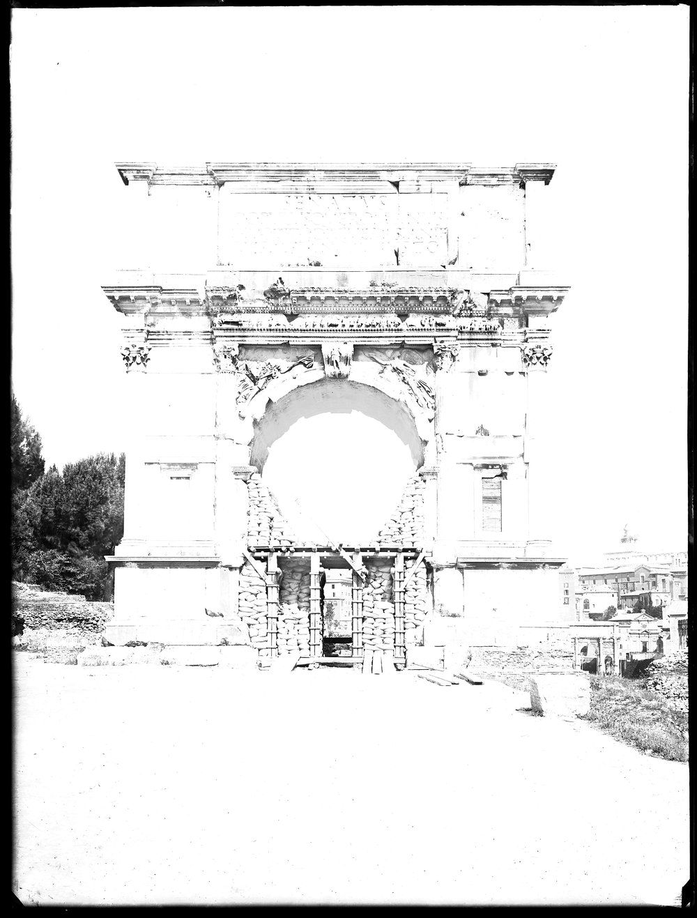 Lastra E 2428, Protezione antiaerea monumenti del Foro Romano.tif
