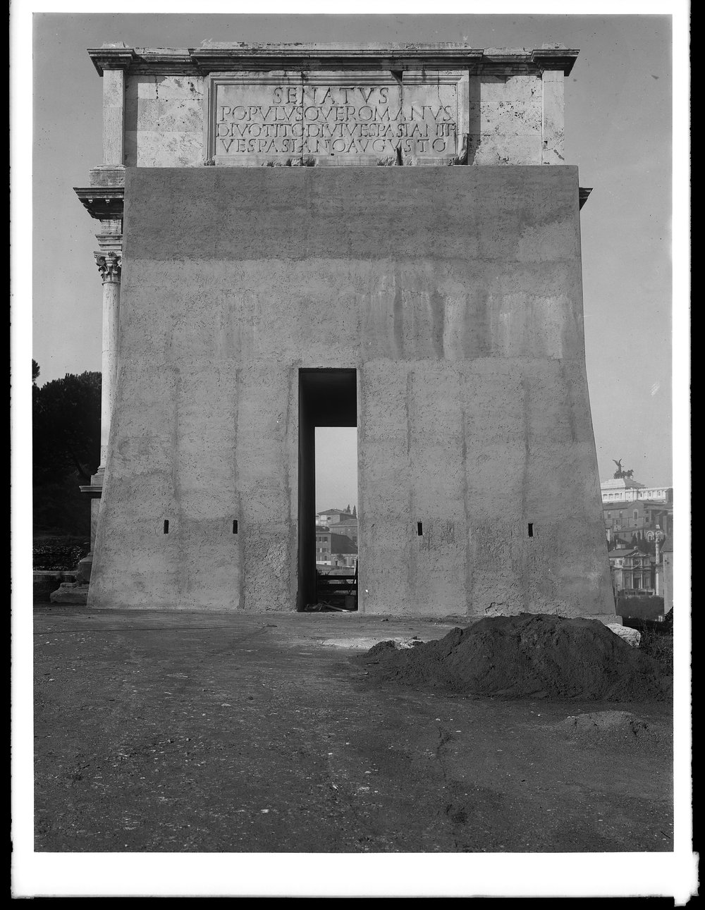 Lastra E 2434, Protezione antiaerea monumenti del Foro Romano.tif