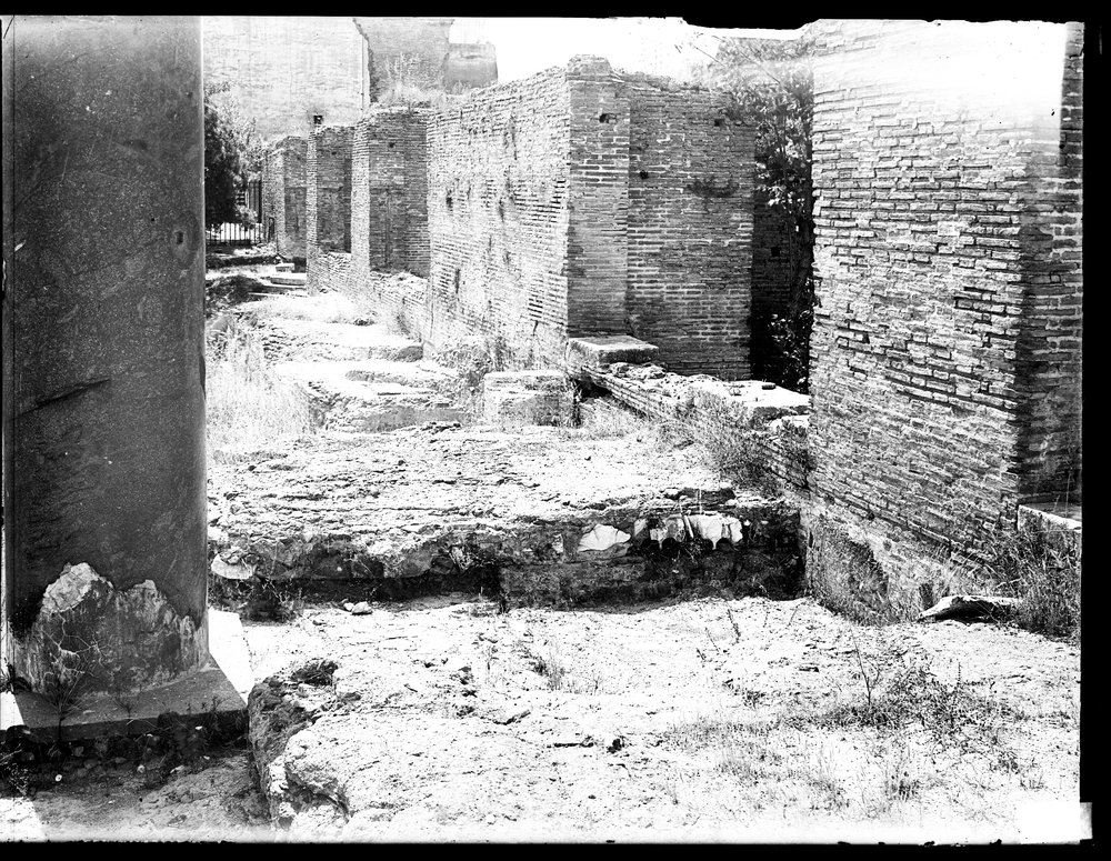 Lastra E 2385 - Antiquario Forense - Salone.tif