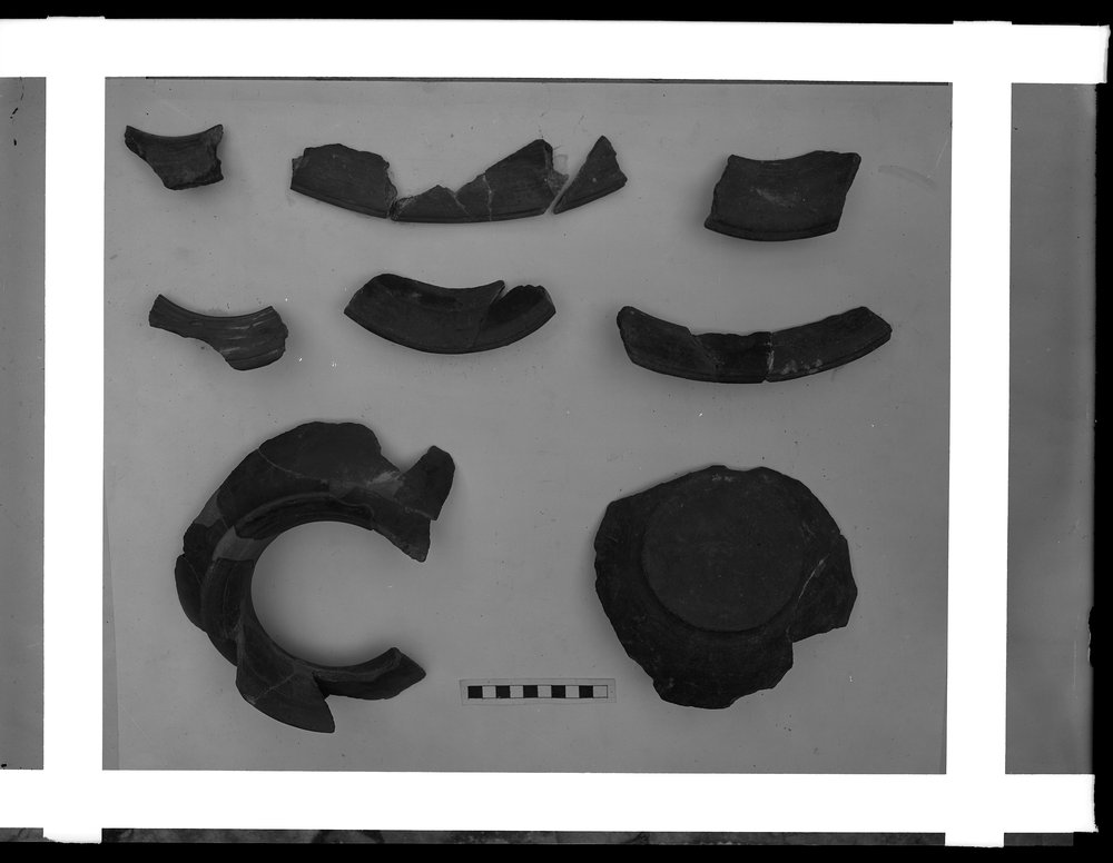 E 1383 Anti. Forense - mat. pozzo arcaico di Vesta-asf011992.jpg