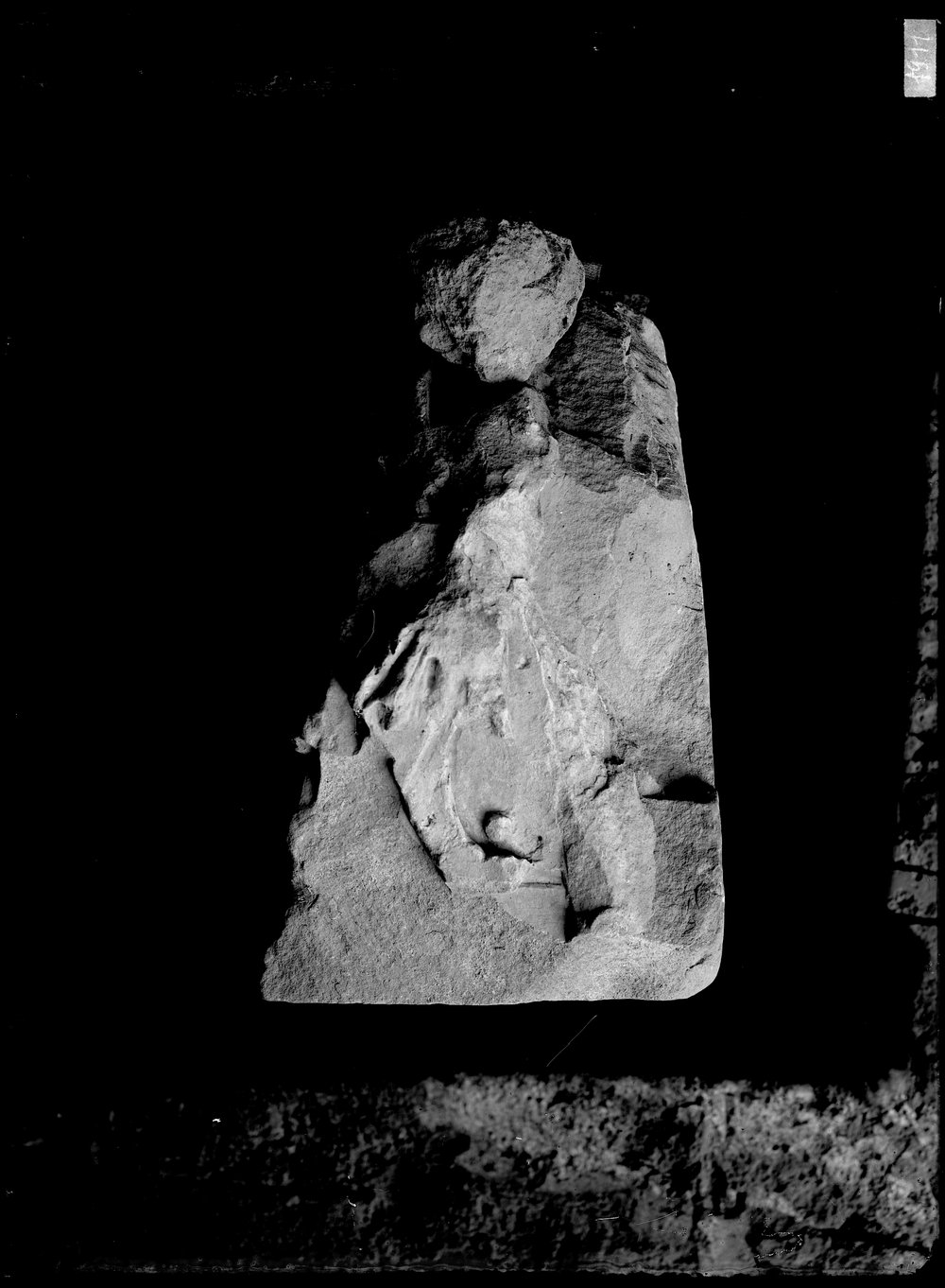 E1911 antiquario forense, capitello elagabalo.tif