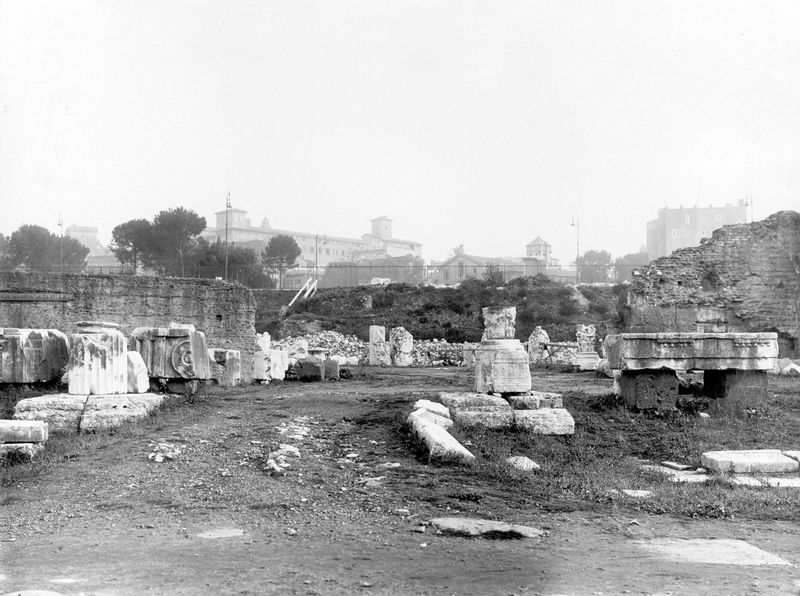 012256 - monumento - Basilica emilia, veduta dell'aula, da sud-ovest. Neg. serie E nÂ° 1207