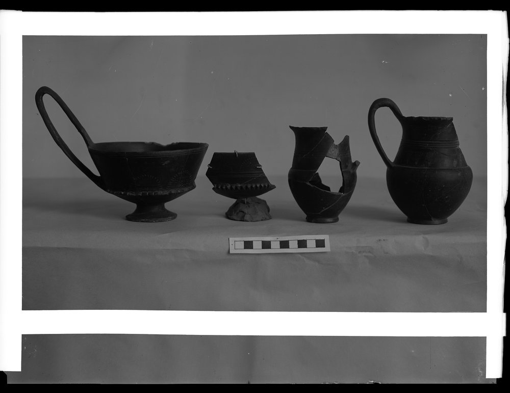 E 1391 Ant. Forense - mat.pozzo arcaico di Vesta-asf012000.jpg