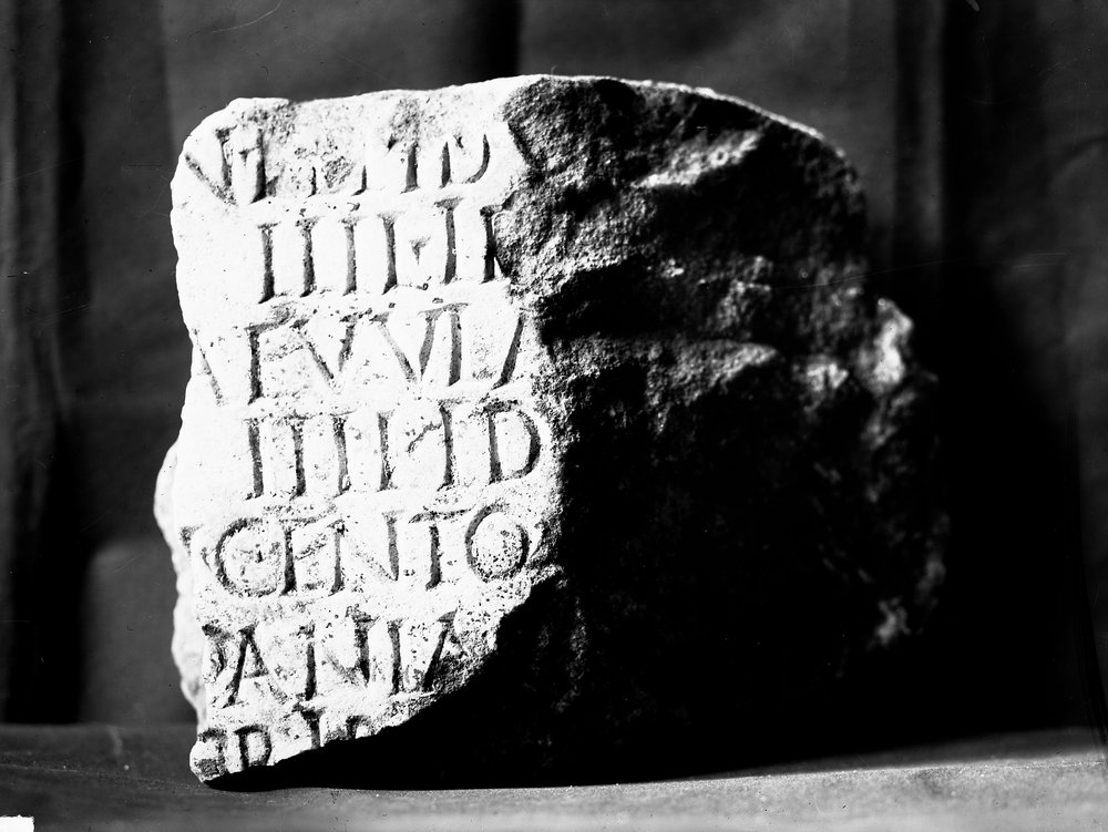Lastra E-1678 - Antiquario Forense - fasti e monete.tif