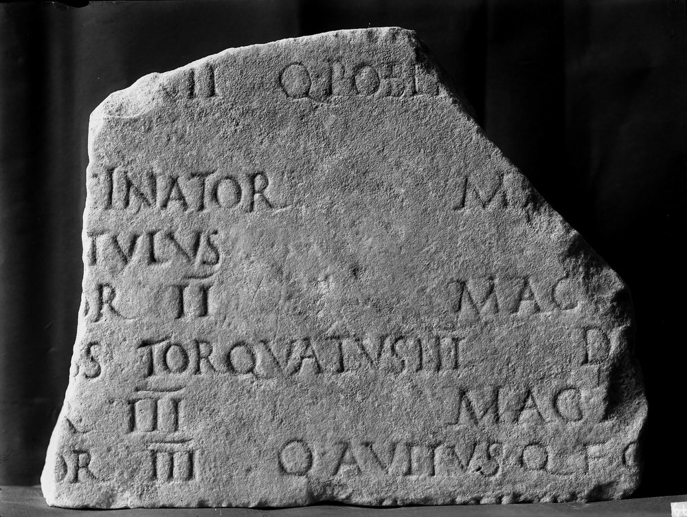 Lastra E-1679 - Antiquario Forense - fasti e monete.tif