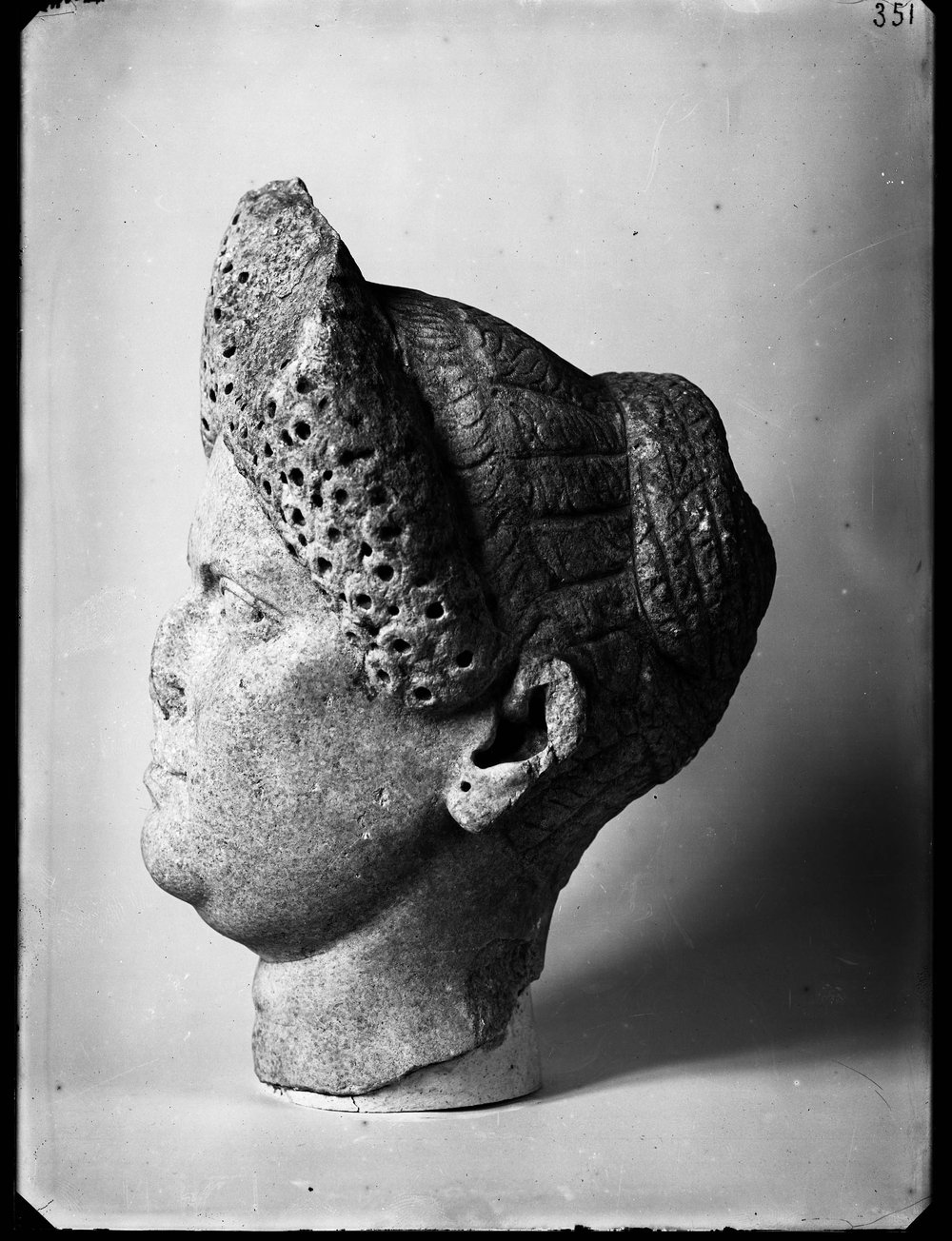 L. E 351 - Testa femminile (Ant. Forense)-asf012027.jpg